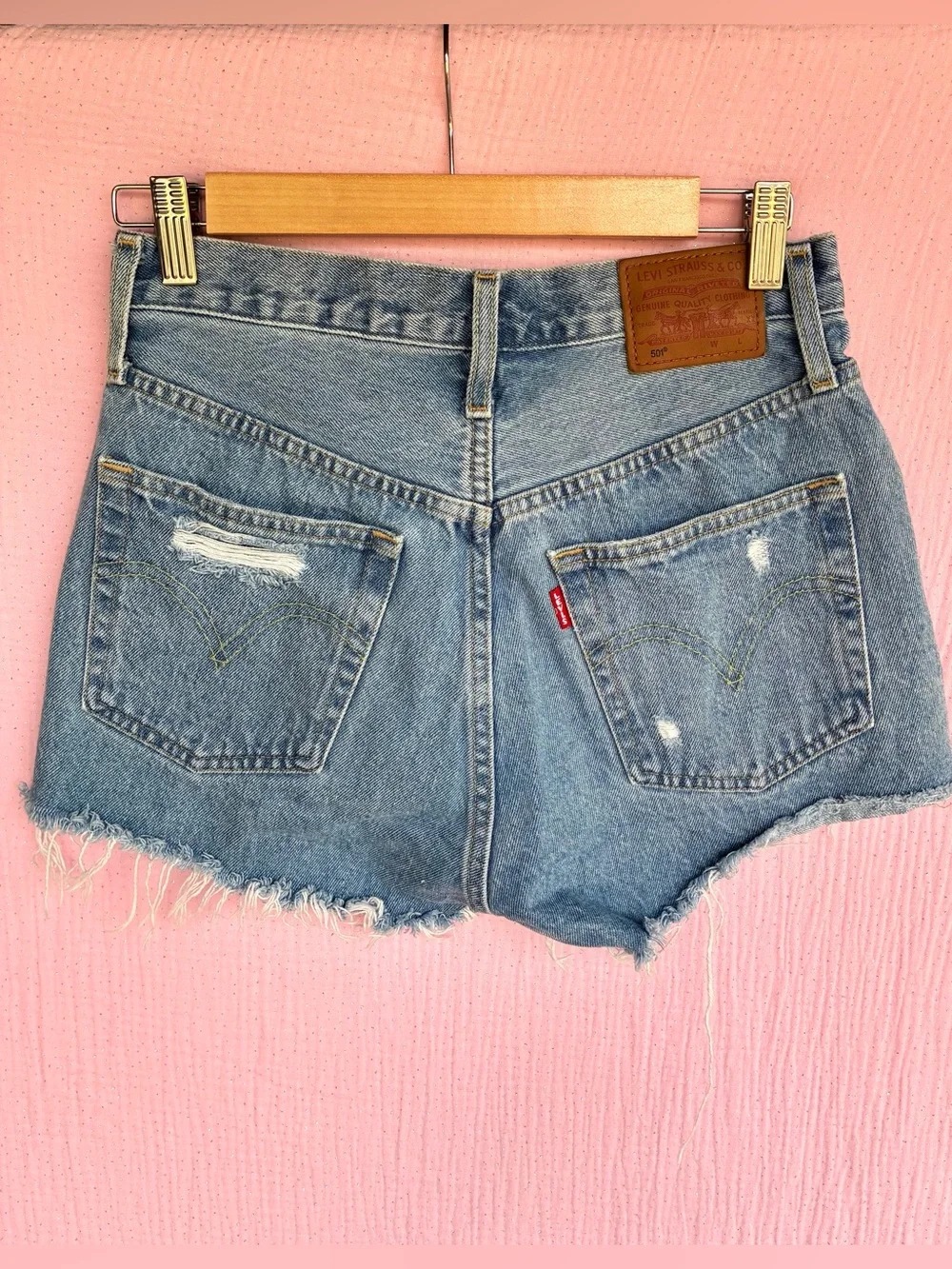 Levi's Premium 501 Original Distressed Cutoff Denim Shorts W26 Light Wash